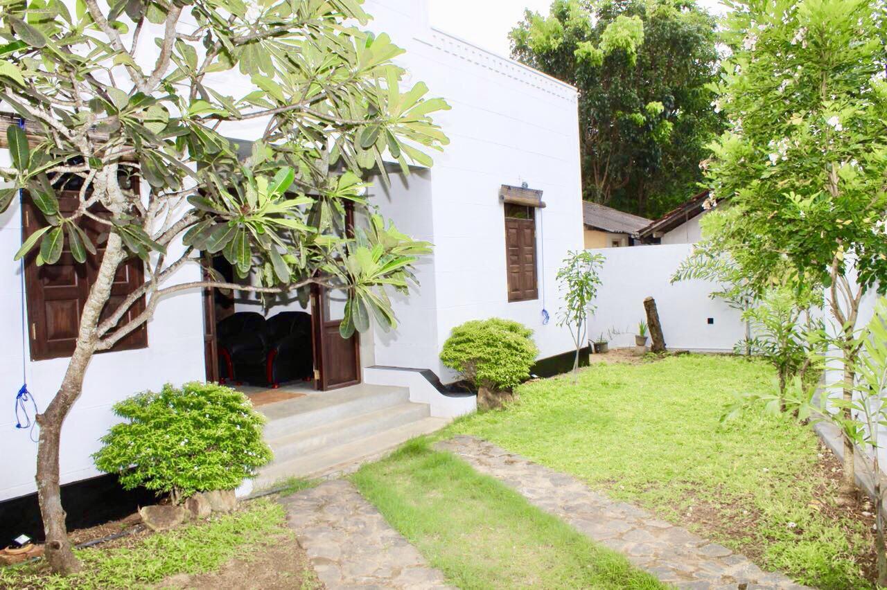 Blooming Polhena Hotel Exterior photo
